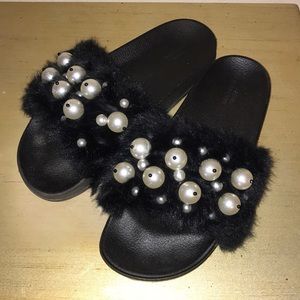 Urban Outfitters furry slides with pearl baubles